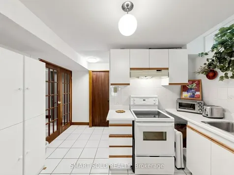 14 Marchwood Crescent Richmond Hill ON L4C 8M7