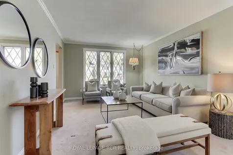 408 Handley Crescent Newmarket ON L3Y 4T4