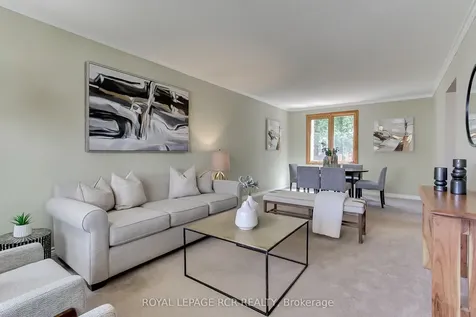 408 Handley Crescent Newmarket ON L3Y 4T4