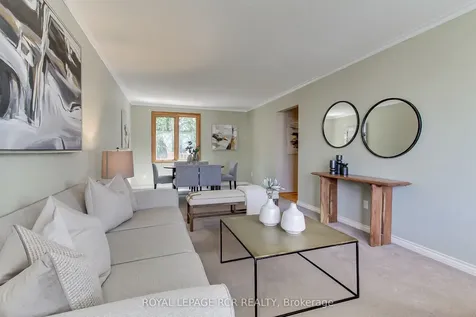 408 Handley Crescent Newmarket ON L3Y 4T4
