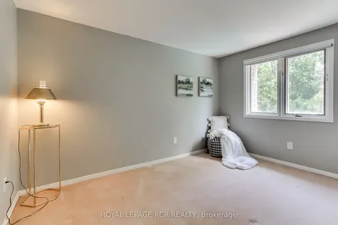 408 Handley Crescent Newmarket ON L3Y 4T4