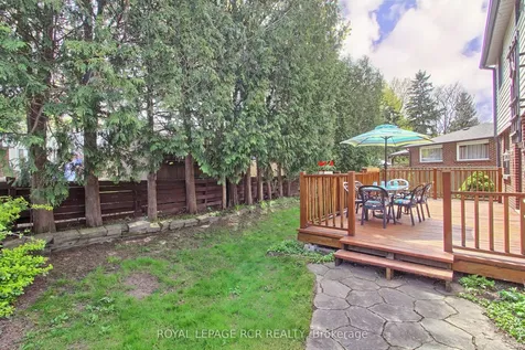 408 Handley Crescent Newmarket ON L3Y 4T4