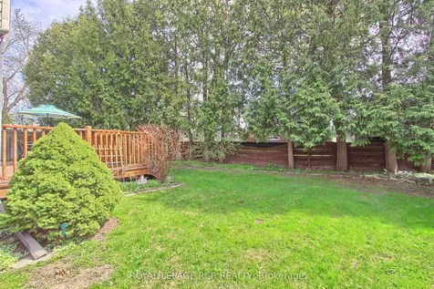 408 Handley Crescent Newmarket ON L3Y 4T4