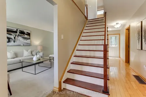 408 Handley Crescent Newmarket ON L3Y 4T4