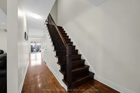 529 Pelletier Court Newmarket ON L3X 2N7
