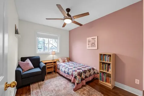 529 Pelletier Court Newmarket ON L3X 2N7