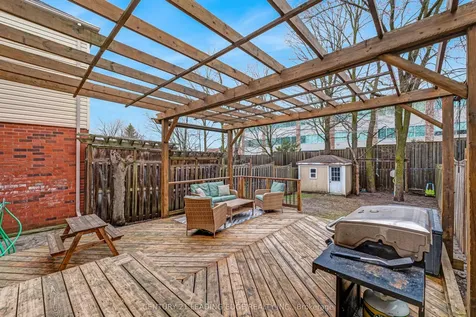 529 Pelletier Court Newmarket ON L3X 2N7