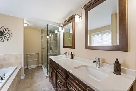 87 Armeda Clow Crescent Essa ON L3W 0H6