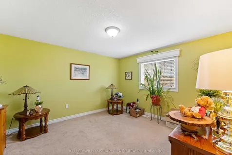 87 Armeda Clow Crescent Essa ON L3W 0H6