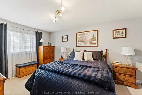 87 Armeda Clow Crescent Essa ON L3W 0H6