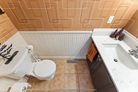 87 Armeda Clow Crescent Essa ON L3W 0H6