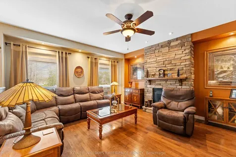 87 Armeda Clow Crescent Essa ON L3W 0H6