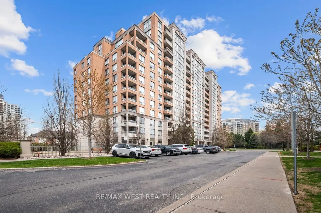 29 Northern Heights Drive Richmond Hill ON L4B 4L8