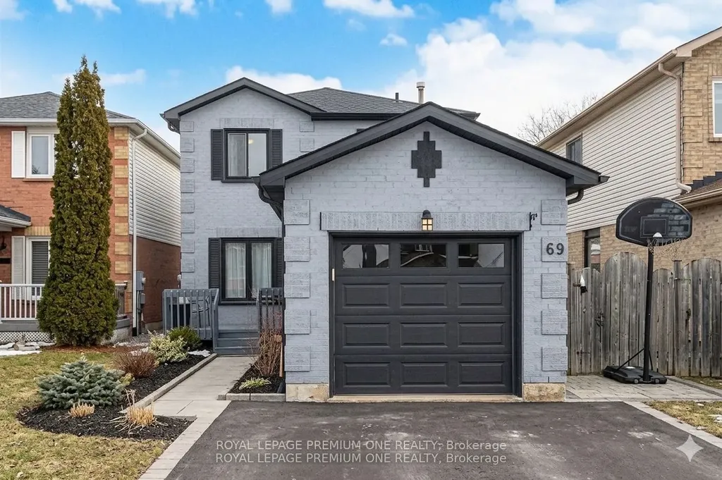 69 Mcknight Crescent New Tecumseth ON L0G 1W0