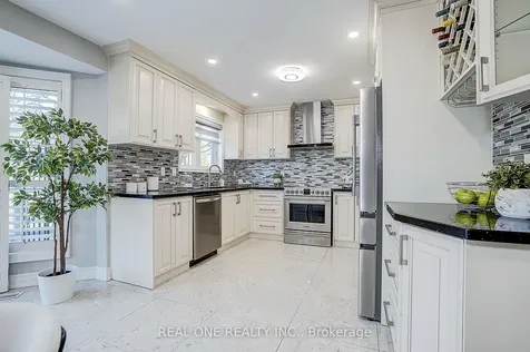 4 Casson Place Markham ON L3R 0G2