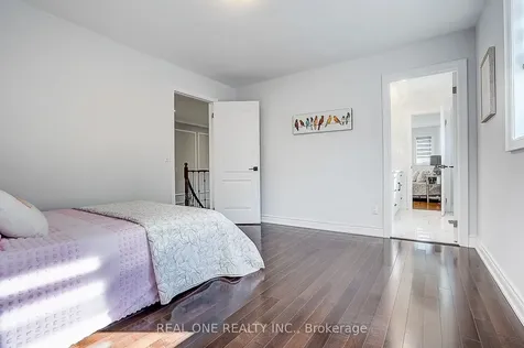 4 Casson Place Markham ON L3R 0G2