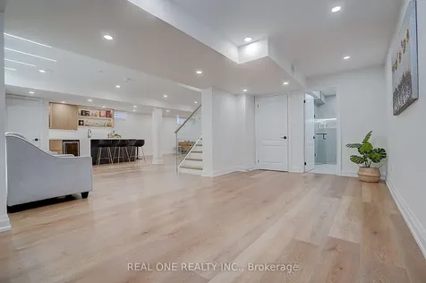4 Casson Place Markham ON L3R 0G2