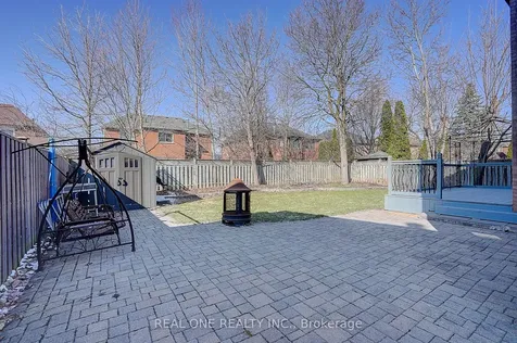 4 Casson Place Markham ON L3R 0G2