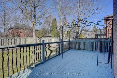 4 Casson Place Markham ON L3R 0G2