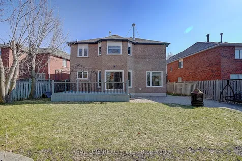 4 Casson Place Markham ON L3R 0G2