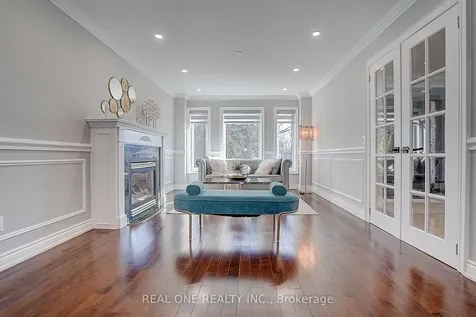4 Casson Place Markham ON L3R 0G2