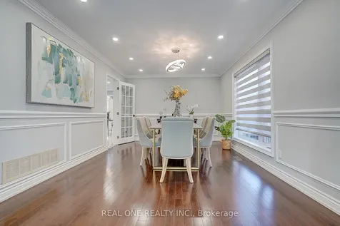 4 Casson Place Markham ON L3R 0G2