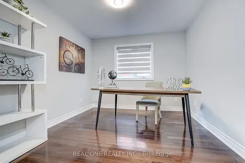 4 Casson Place Markham ON L3R 0G2