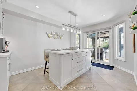 20 Goldsmith Crescent Newmarket ON L3X 1R4