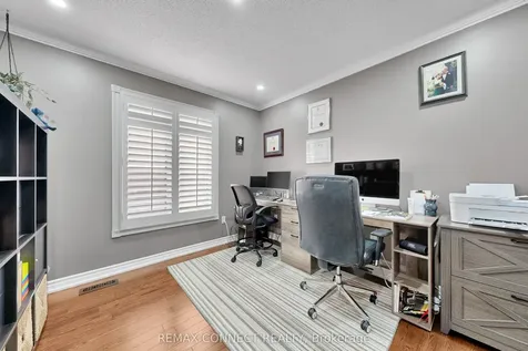 20 Goldsmith Crescent Newmarket ON L3X 1R4