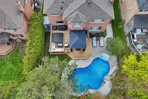 20 Goldsmith Crescent Newmarket ON L3X 1R4