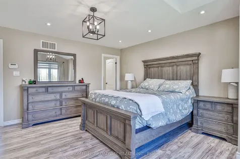 91 James A. Mccague Avenue New Tecumseth ON L9R 0G6