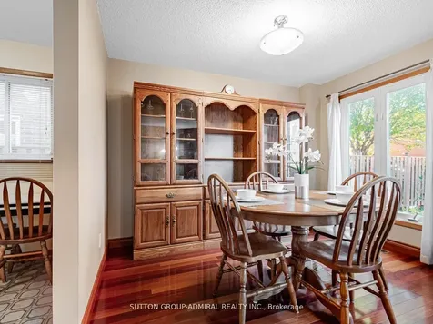 80 Bob O'link Avenue Vaughan ON L4K 1H2