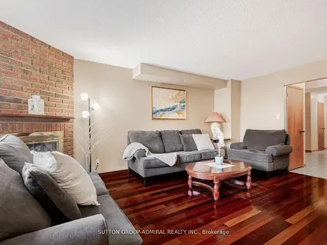 80 Bob O'link Avenue Vaughan ON L4K 1H2