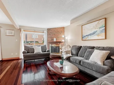 80 Bob O'link Avenue Vaughan ON L4K 1H2