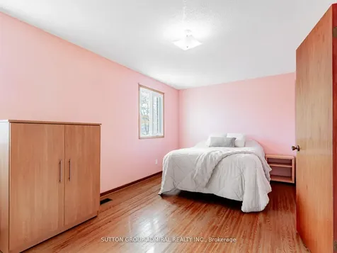 80 Bob O'link Avenue Vaughan ON L4K 1H2
