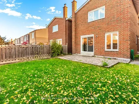 80 Bob O'link Avenue Vaughan ON L4K 1H2
