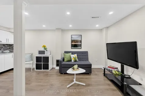180 Blue Willow Drive Vaughan ON L4L 9C9