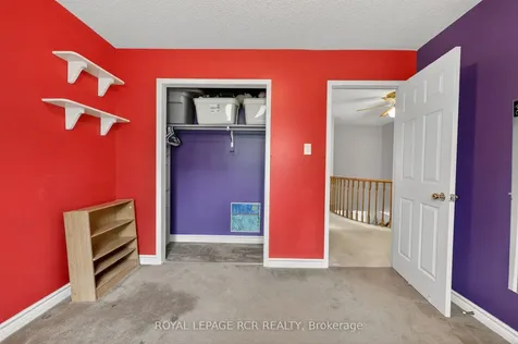 443 Herridge Circle Newmarket ON L3Y 7H7