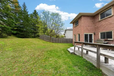 443 Herridge Circle Newmarket ON L3Y 7H7