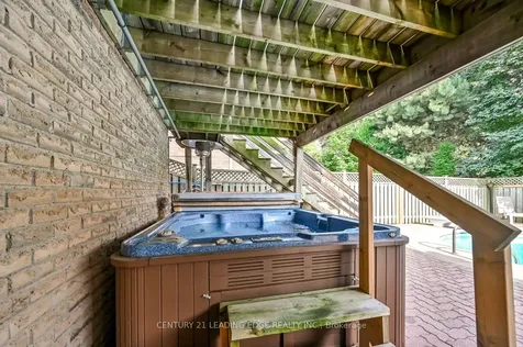 131 Reeve Drive Markham ON L3P 6C8