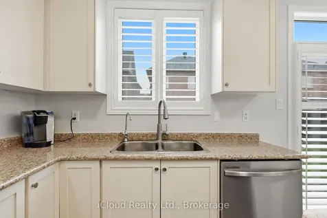 23 Sweetner Drive Whitchurch-stouffville ON L4A 0L2