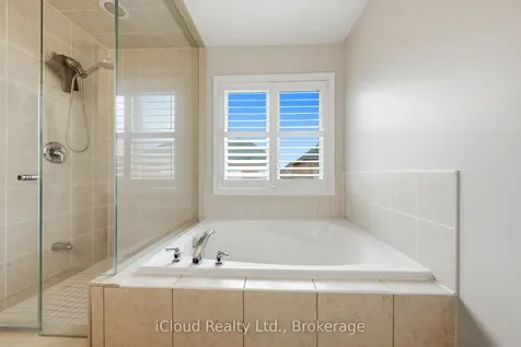 23 Sweetner Drive Whitchurch-stouffville ON L4A 0L2