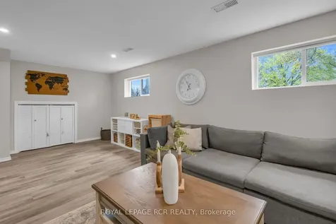 17 Cummings Road Bradford West Gwillimbury ON L0G 1B0