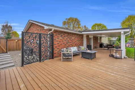17 Cummings Road Bradford West Gwillimbury ON L0G 1B0