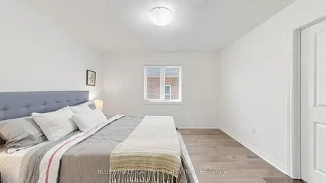 32 Tay Boulevard Bradford West Gwillimbury ON L3Z 0W5