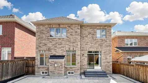32 Tay Boulevard Bradford West Gwillimbury ON L3Z 0W5