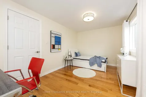 10 Chumleigh Crescent Markham ON L3T 4G6