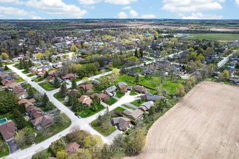 3 Meadowlands Drive Brock ON L0E 1E0