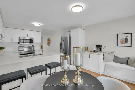 7 Thornlodge Drive Georgina ON L4P 4A3