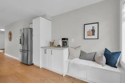 7 Thornlodge Drive Georgina ON L4P 4A3